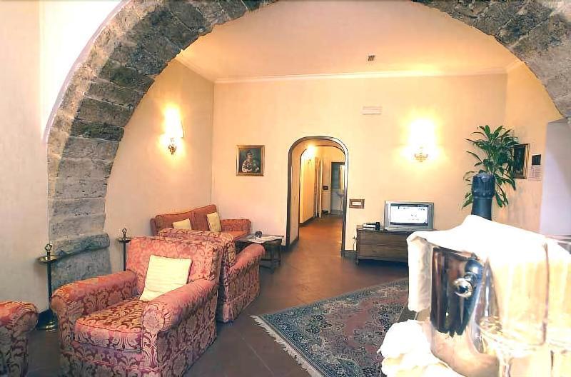 Hotel&Ristorante Miramonti Palazzo Storico Rieti Esterno foto