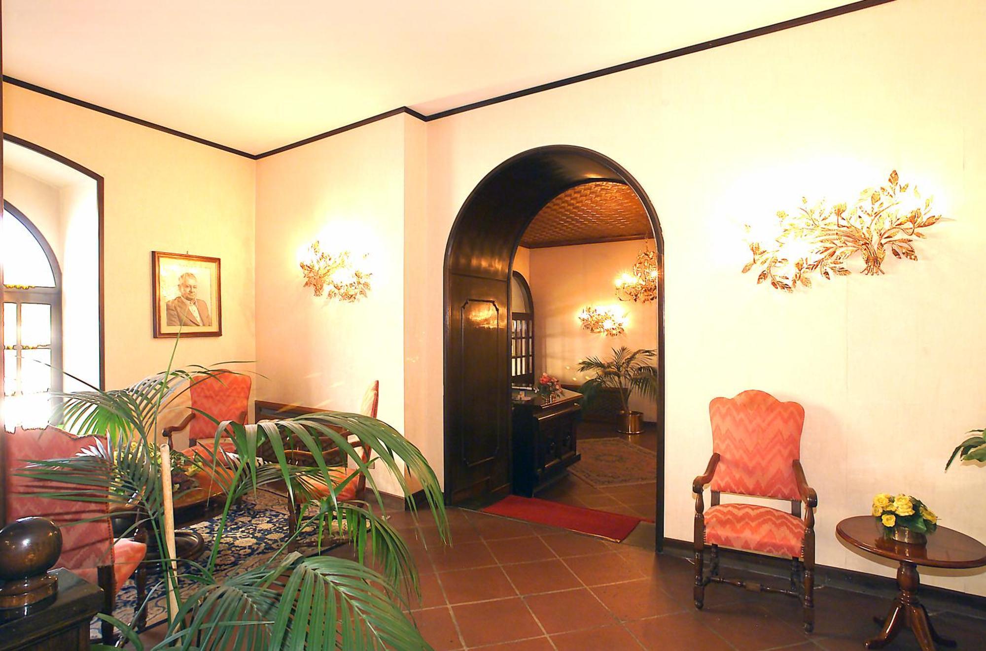 Hotel&Ristorante Miramonti Palazzo Storico Rieti Esterno foto